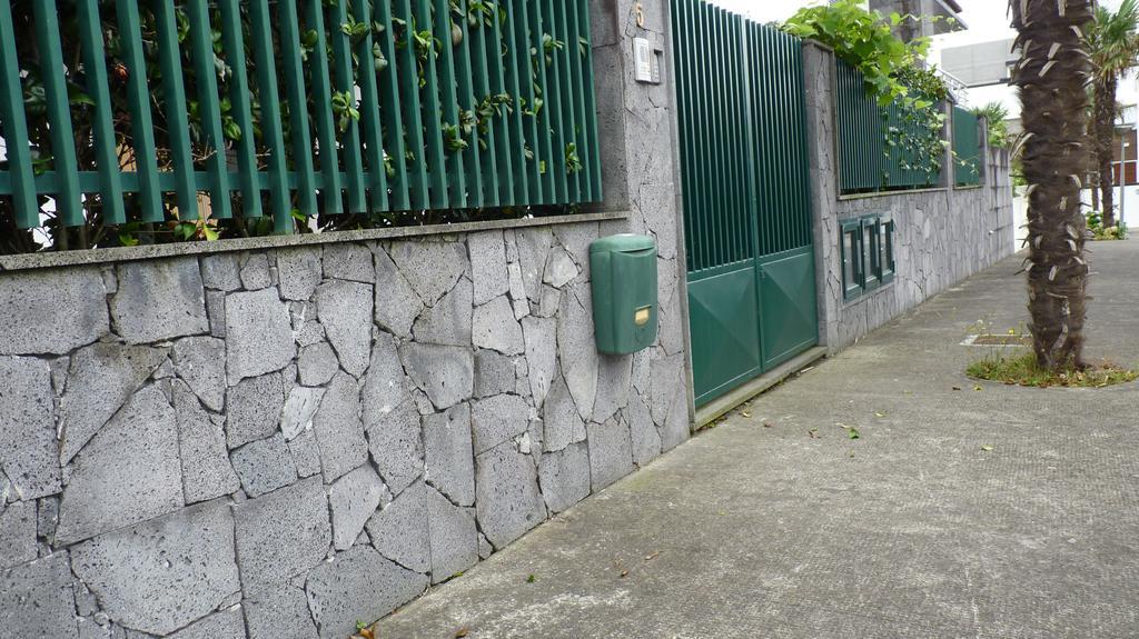 Azores Holidays House -B&B - Suites - Self Check-In Keyboard Ponta Delgada  Bagian luar foto